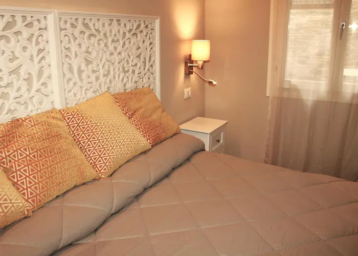 San Marco Fenice 3Bdr 2Bth Apartment